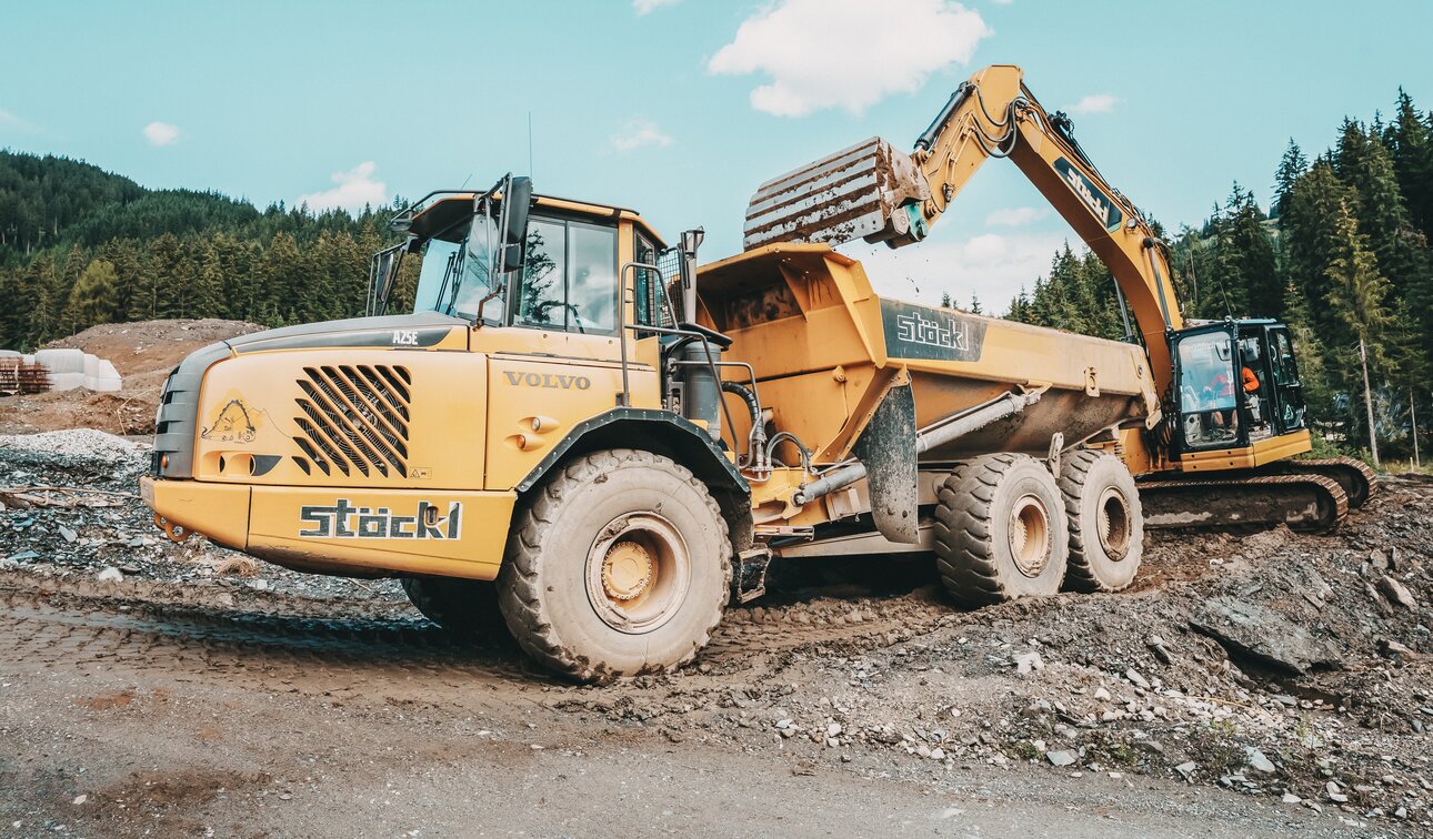 Baumaschinen im Einsatz